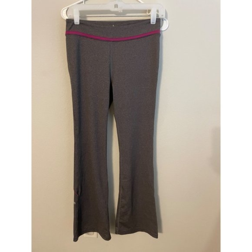 ALO Yoga High Waist Flare Leggings Yoga Pants Gray Stripe Size‎ Small
